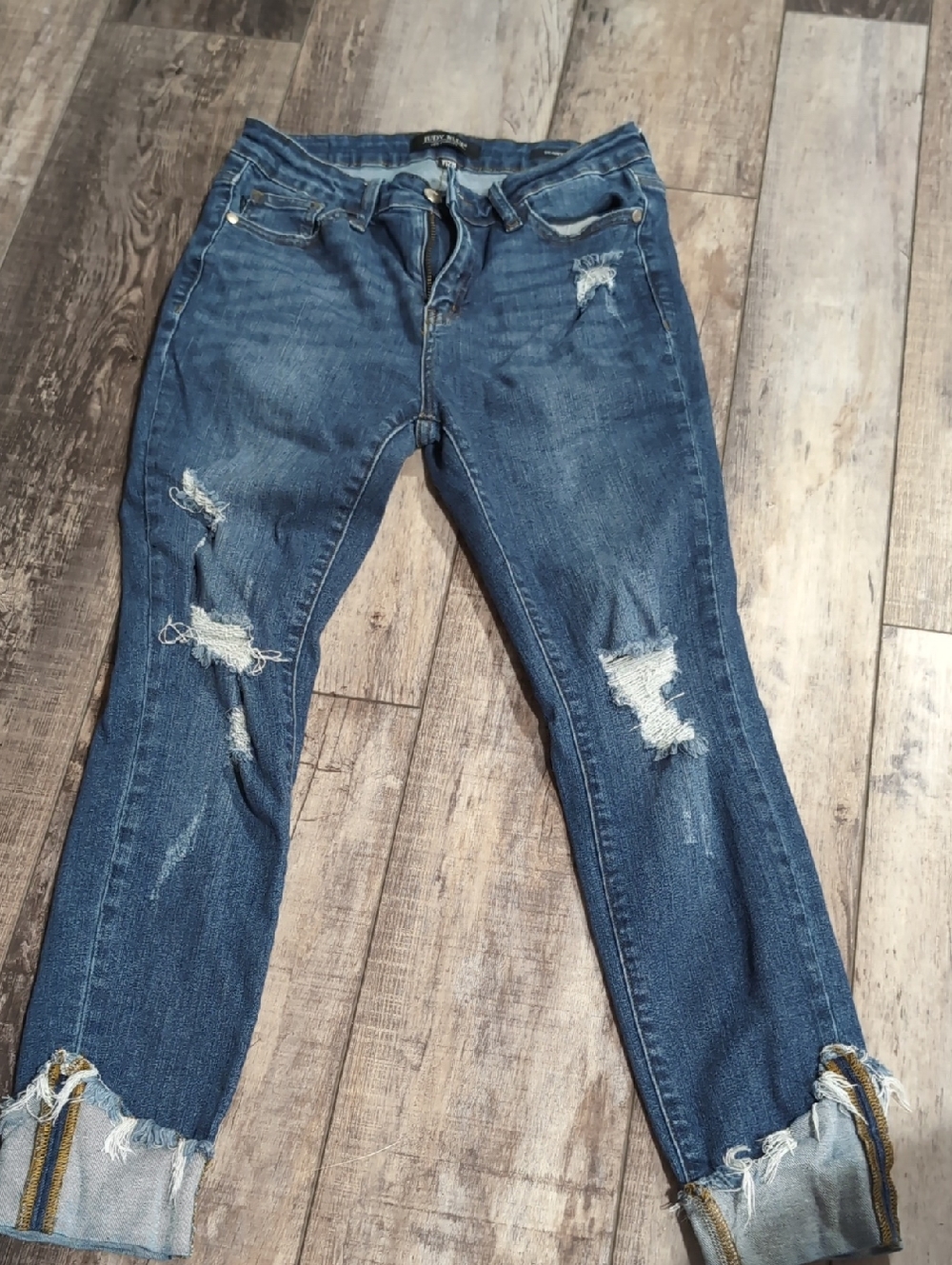 Judy Blue Jb8822 Distressed Dark Blue Cropped Jeans with Frayed Cuffs